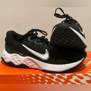 Nike Renew Ride 3 - Brand New